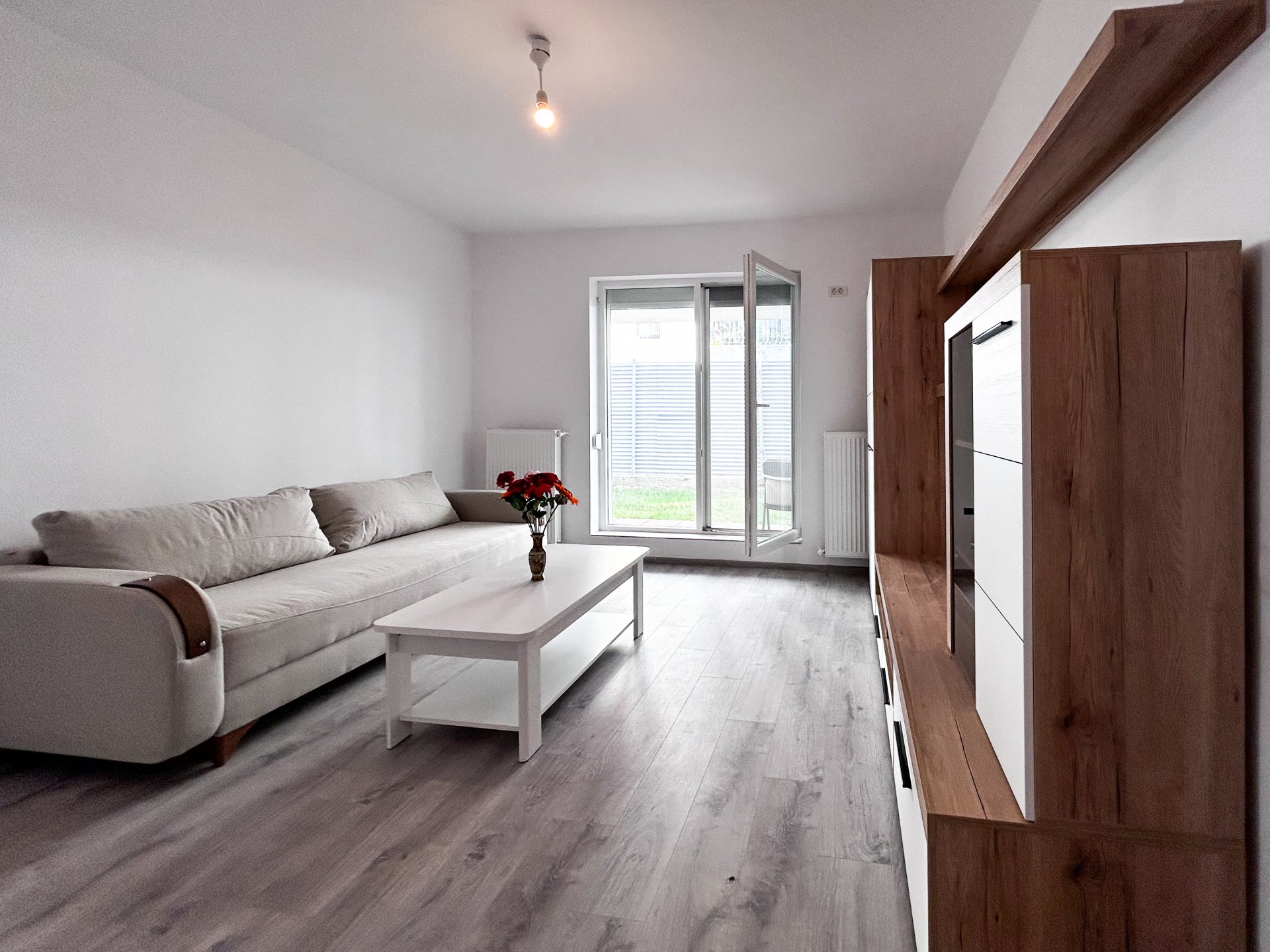 SUPERB: 50mp + curte privata 60mp, bloc 2023, la cheie!